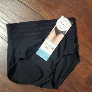 Reserved spanx shaping panty  10095R size small